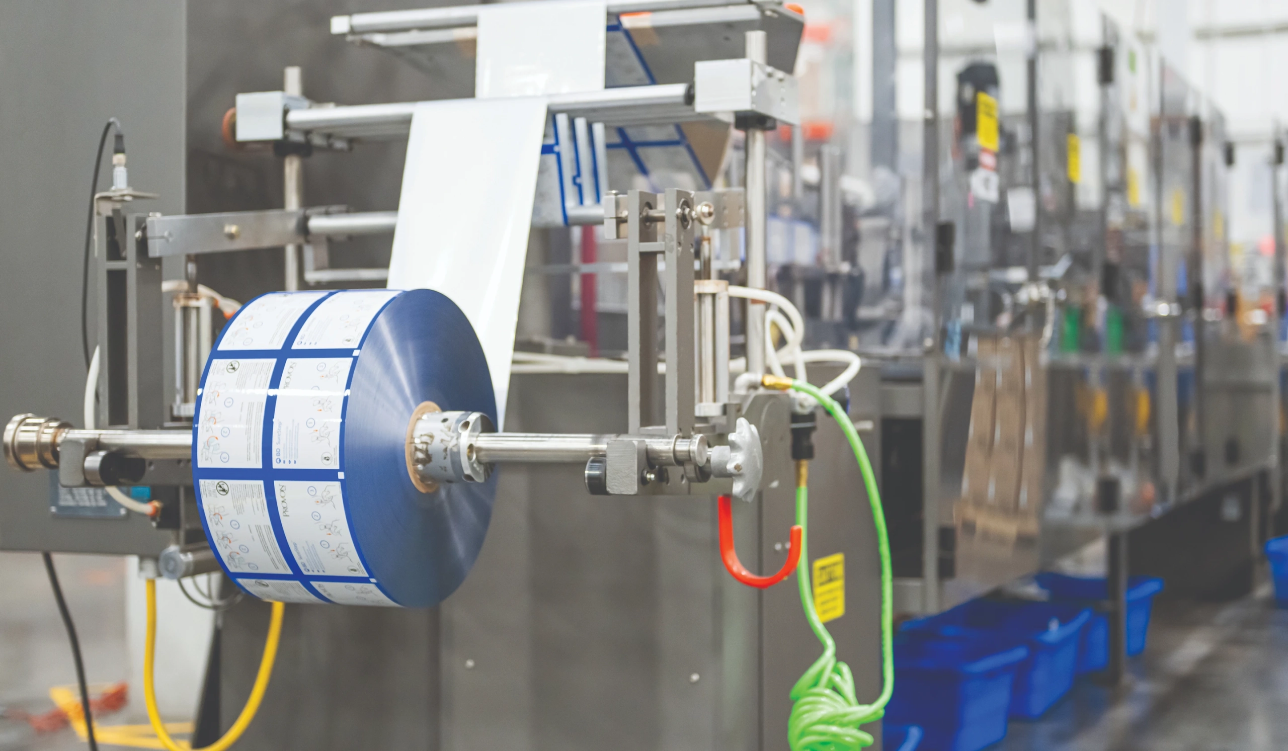 Cosmetic manufacturing machine